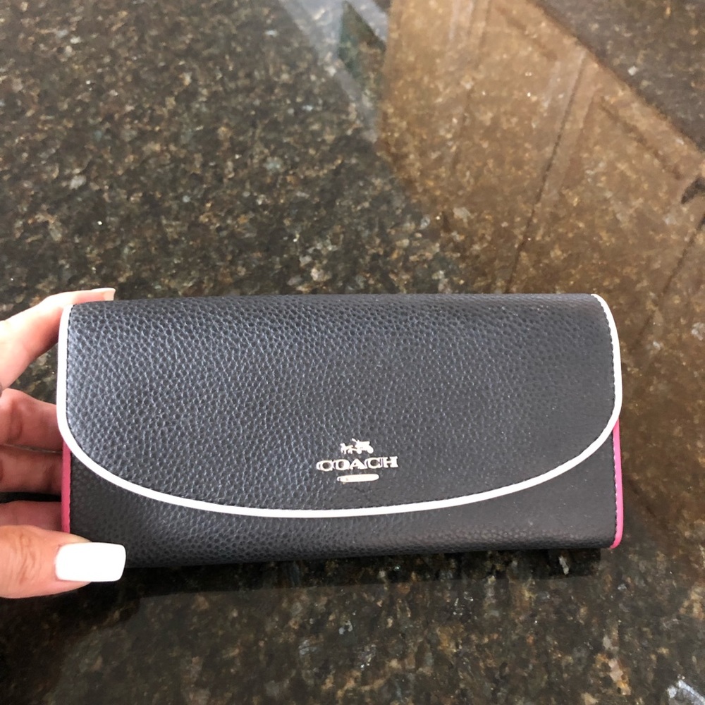 Gorgeous Coach wallet!